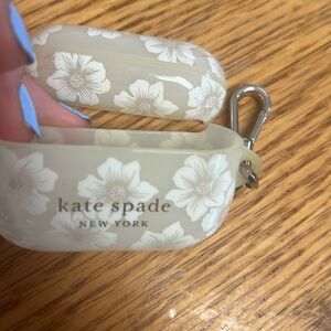 AirPods Pro kate spade case